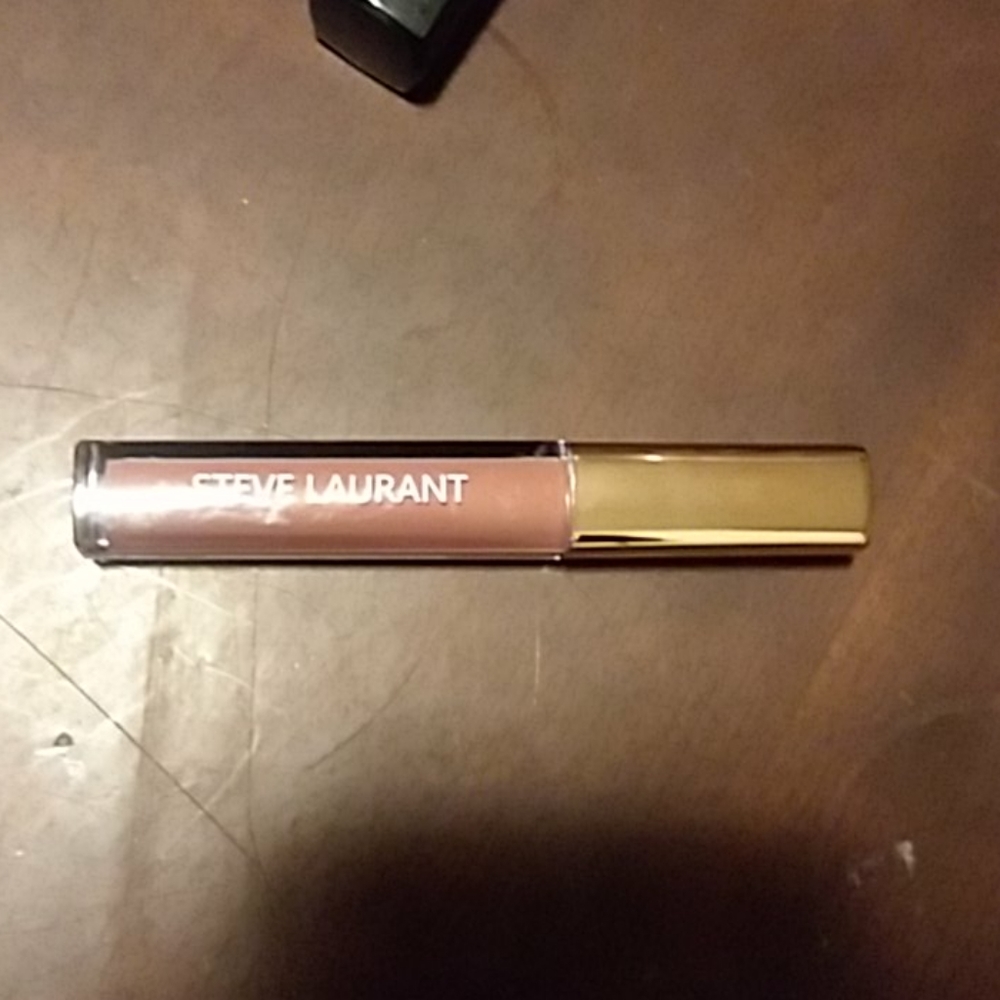 Lip gloss